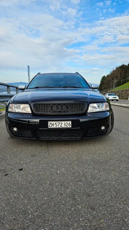 AUDI RS4 Avant 2.7 V6 Biturbo quattro