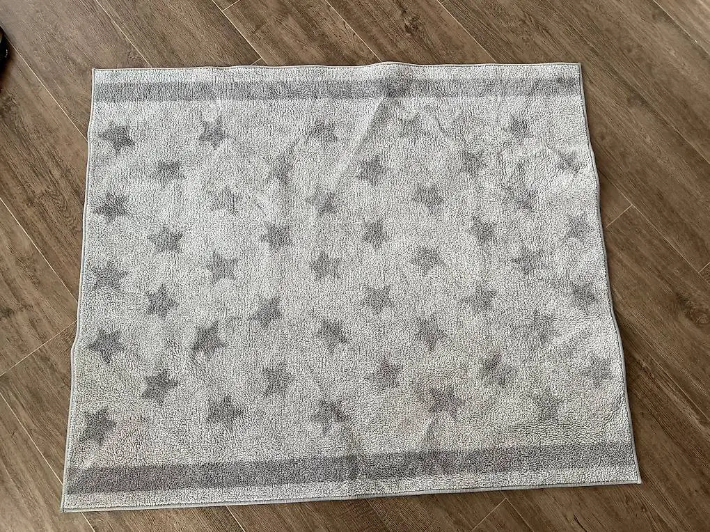 Teppich 157 x 130 cm