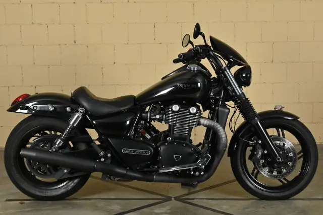 TRIUMPH Thunderbird 1700