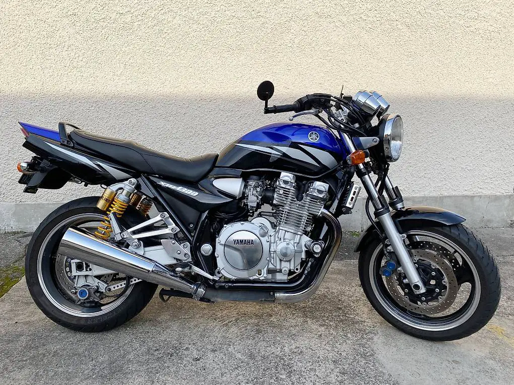 Yamaha XJR 1300 (RP06) in top Zustand