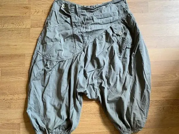 Saraoul-Hose Gr. 40, grüngrau