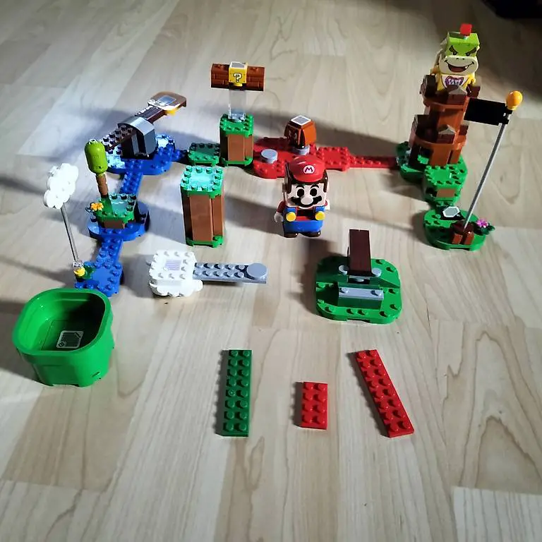 Lego Super Mario Starter Set
