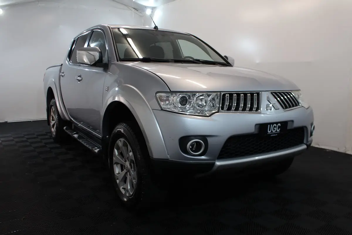mitsubishi l 200 2.5 did hp intense double cab a