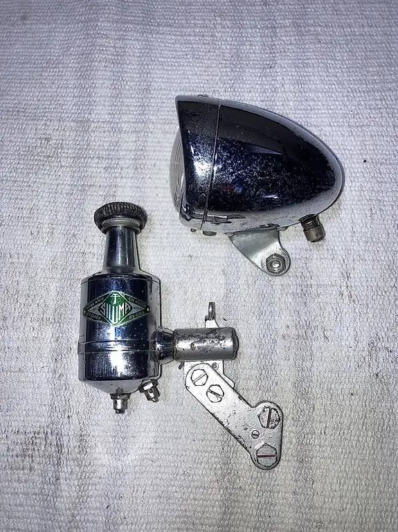 Lichtset Dynamo Scheinwerfer antik