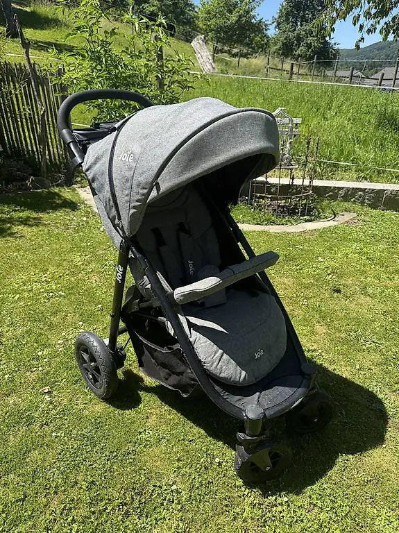 Joie Buggy/ Kinderwagen