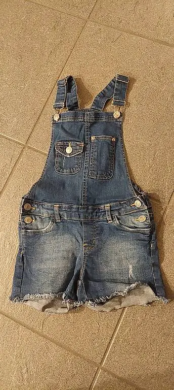 Latzhose Gr.128 - 140 (9 bis 10 jährig