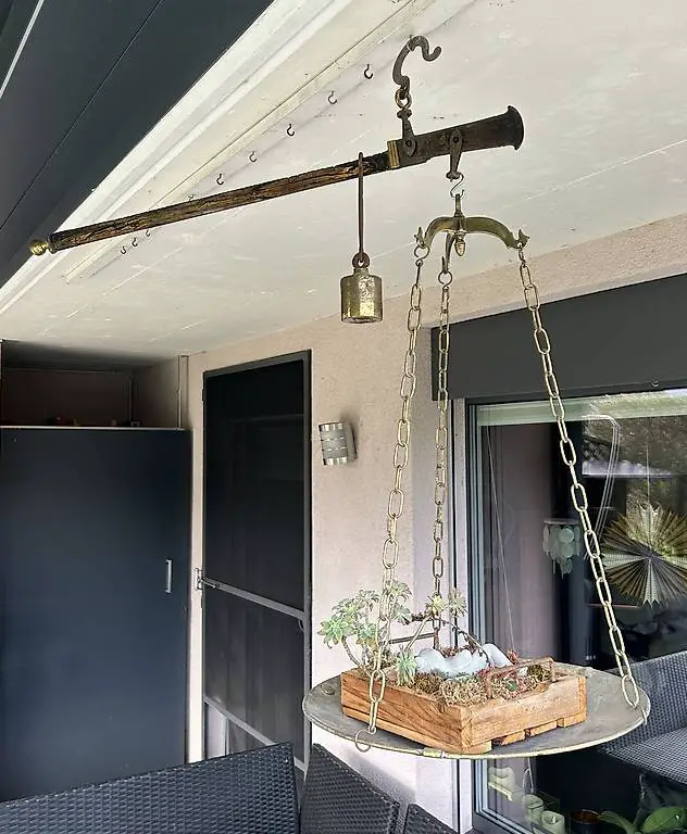 Antike Balkenwaage mit Messingschale Retro Deko