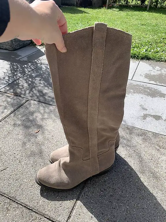 Neue Wildlederstiefel grösse 39