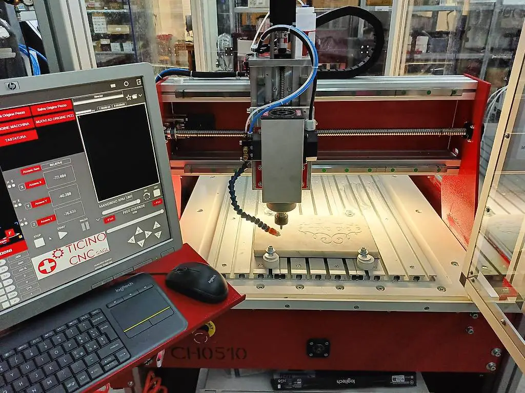 Pantografo / fresatrice cnc volume di lavoro 600x1010x140mm