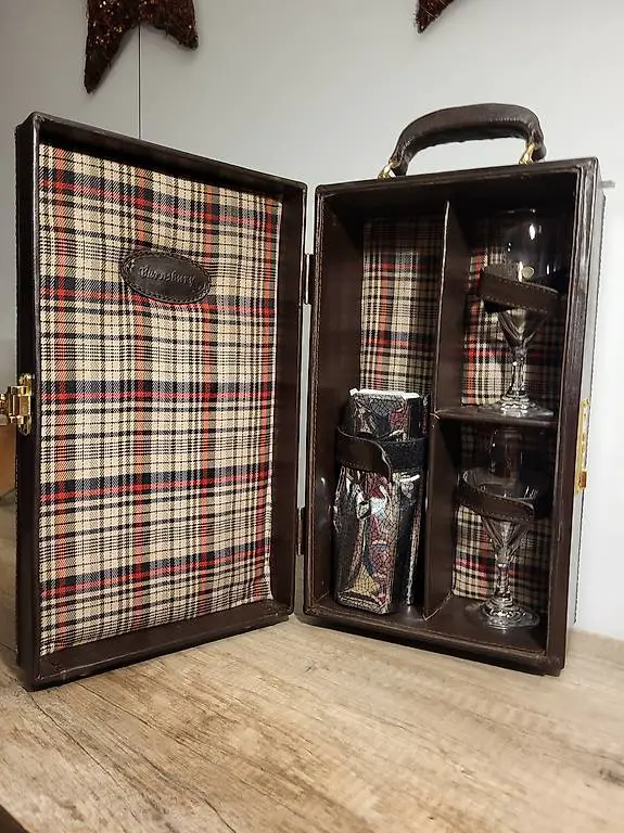 Vintage Picnic/Wine Box Barnsbury