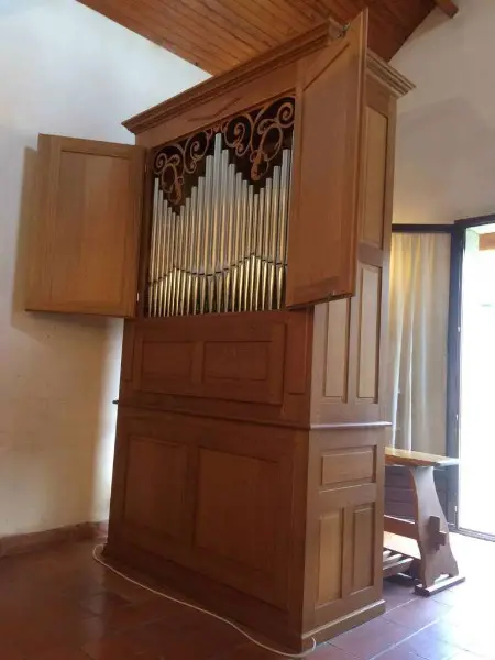 A donner orgue à tuyaux