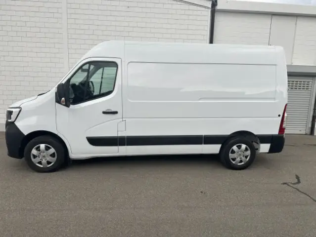 renault master t35 bdci135 l2h2