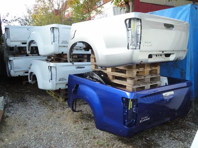 ISUZU, Verschiedene D-MAX Modelle ab 2020, Brücke/Pritsche