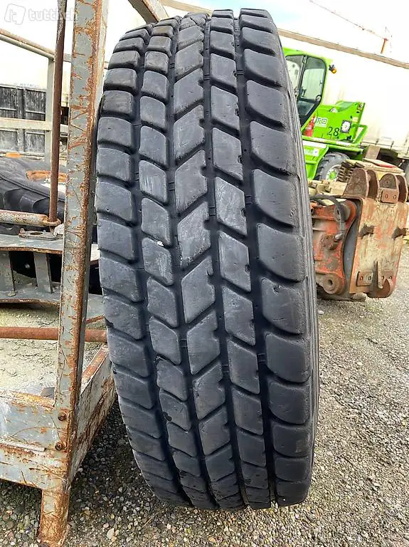  Pneulader pneu mit felge