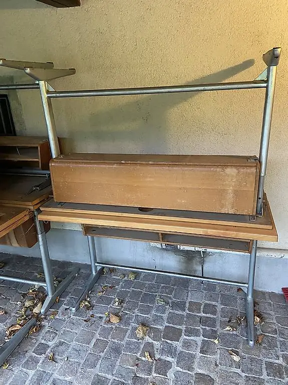 GRATIS - embru Schulbänke