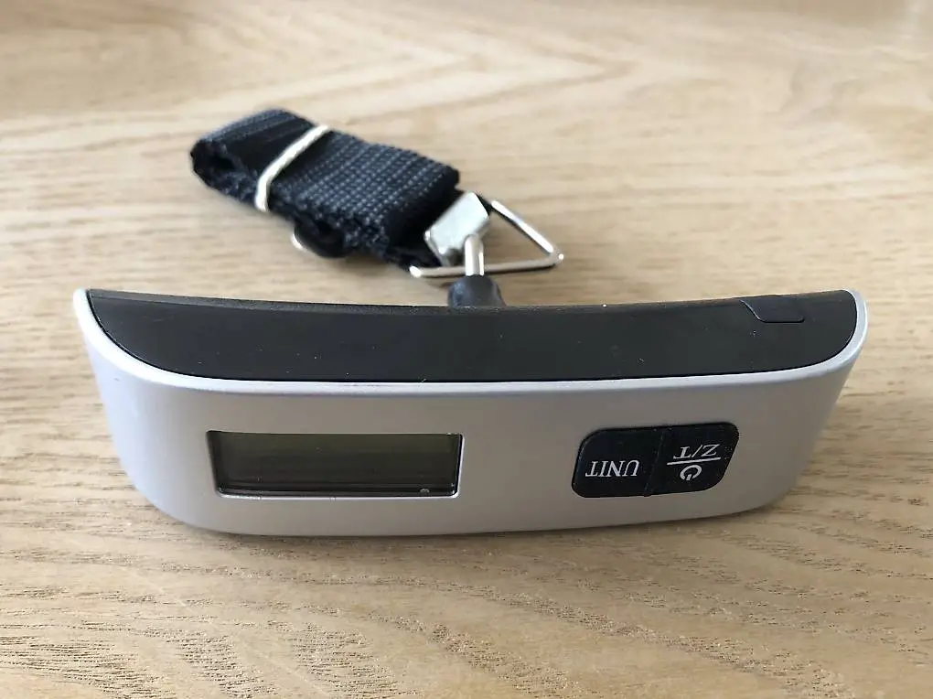 NEU - Gepäckwaage inkl. Batterie