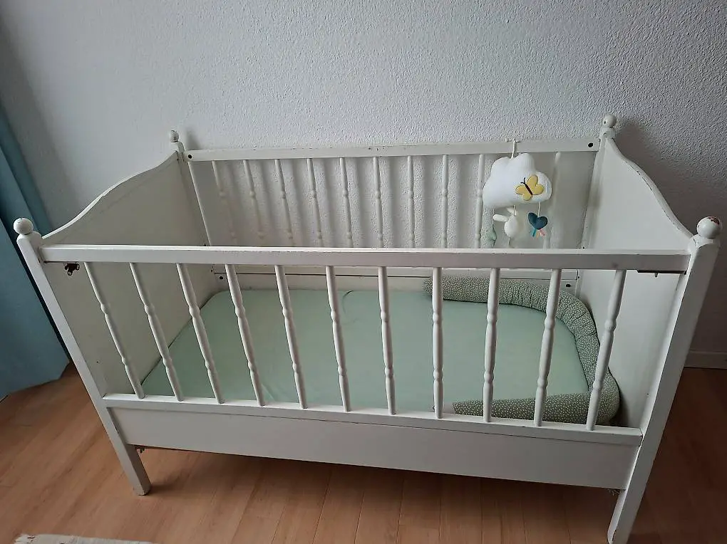 Babybett / Kinderbett 120x60