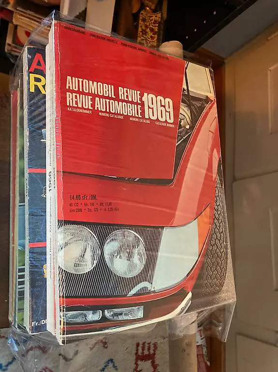 Automobilrevue Katalogbücher