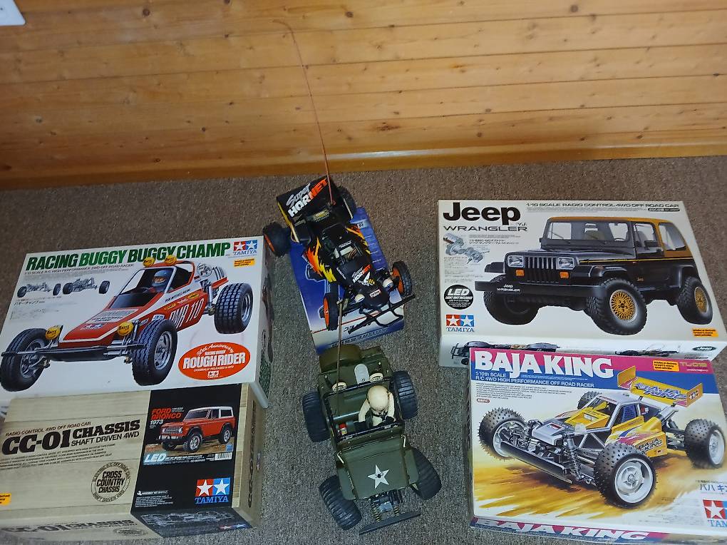 6 Tamiya Autos