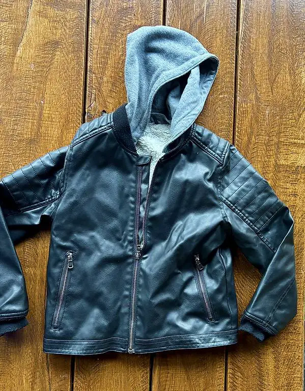 Lederjacke / Bikerjacke Gr. 128 (iz)