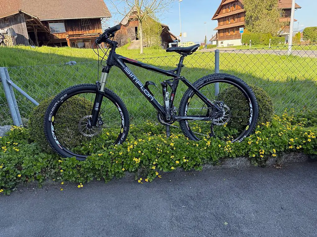 Sehr gepflegtes Mountainbike (Frau) zu verkaufen