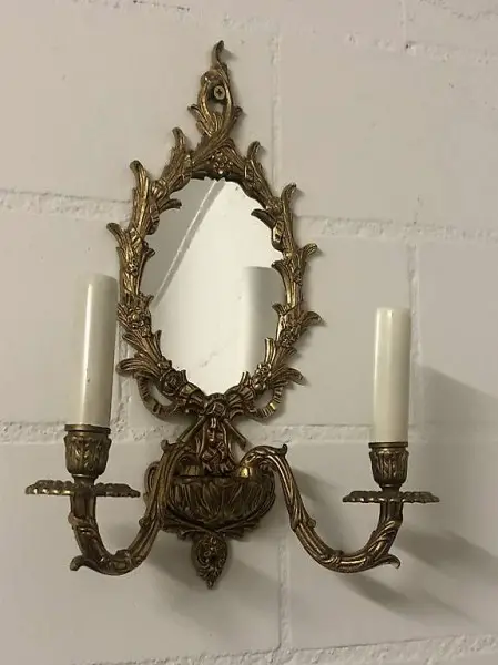 Wandlampe mit kl. Spiegel