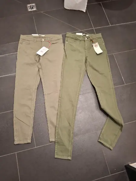 Kinderjeans Neu 28/32