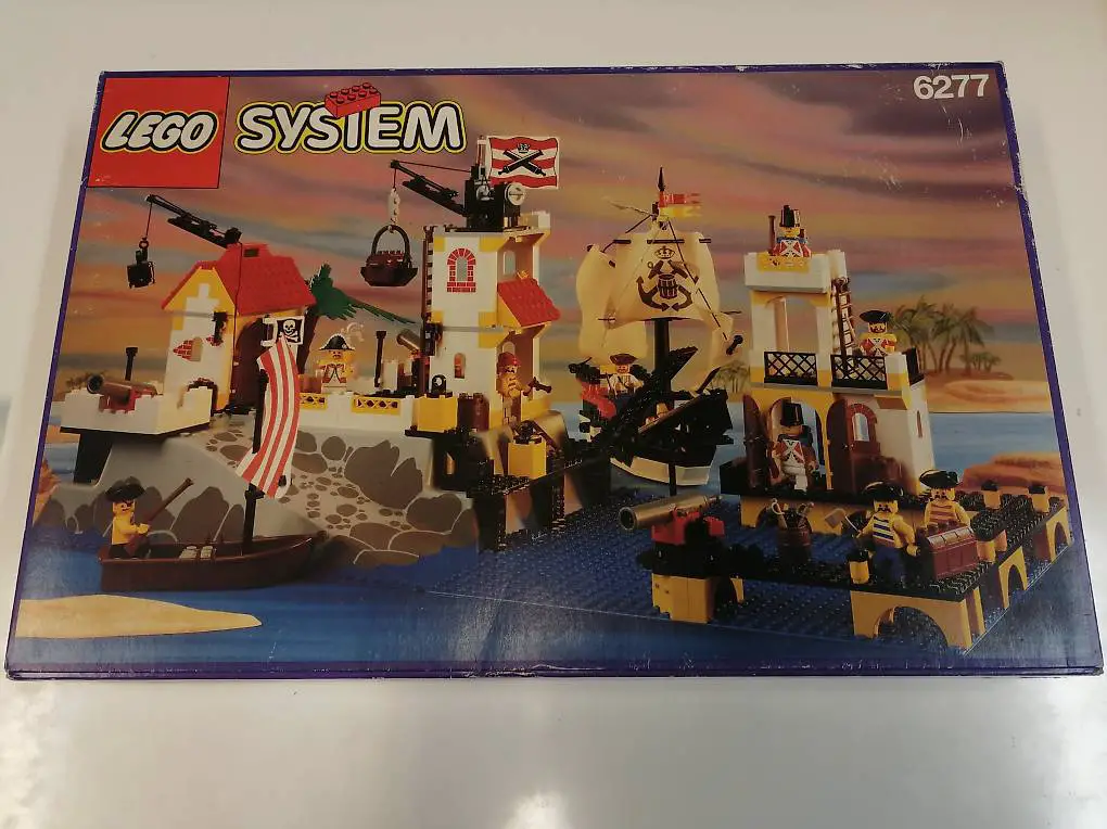 Lego 6277 Pirates Imperial Trading Post OVP