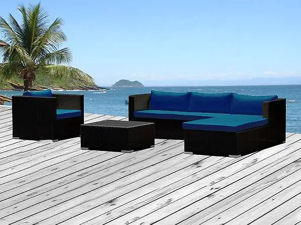 Salon de jardin avec coussins bleu roi