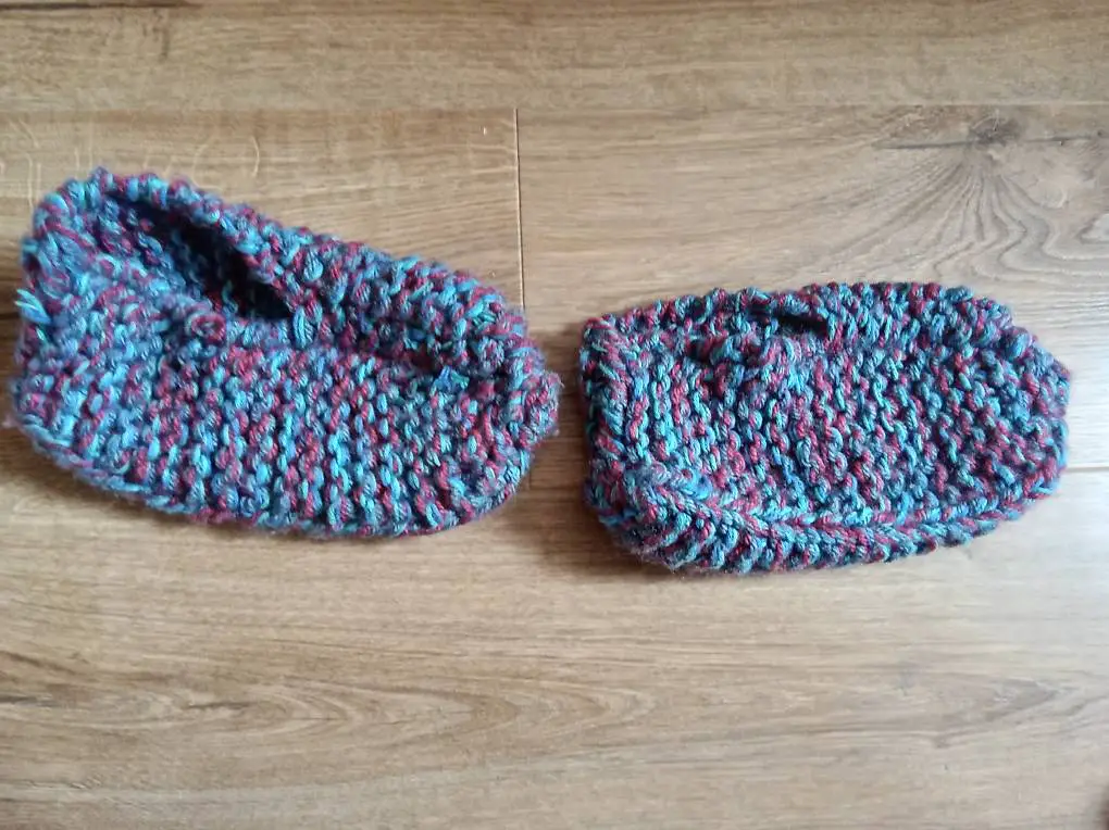 Blau rote Bettsocken