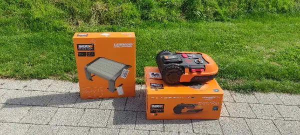 Mähroboter WORX Landroid M700 Plus + Garage. Testsieger
