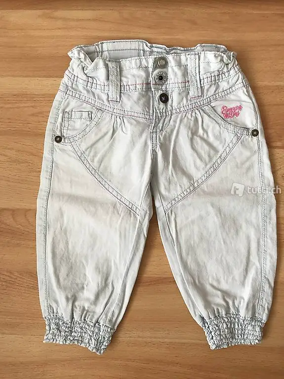 Kurze Hose 3/4 Grösse 104