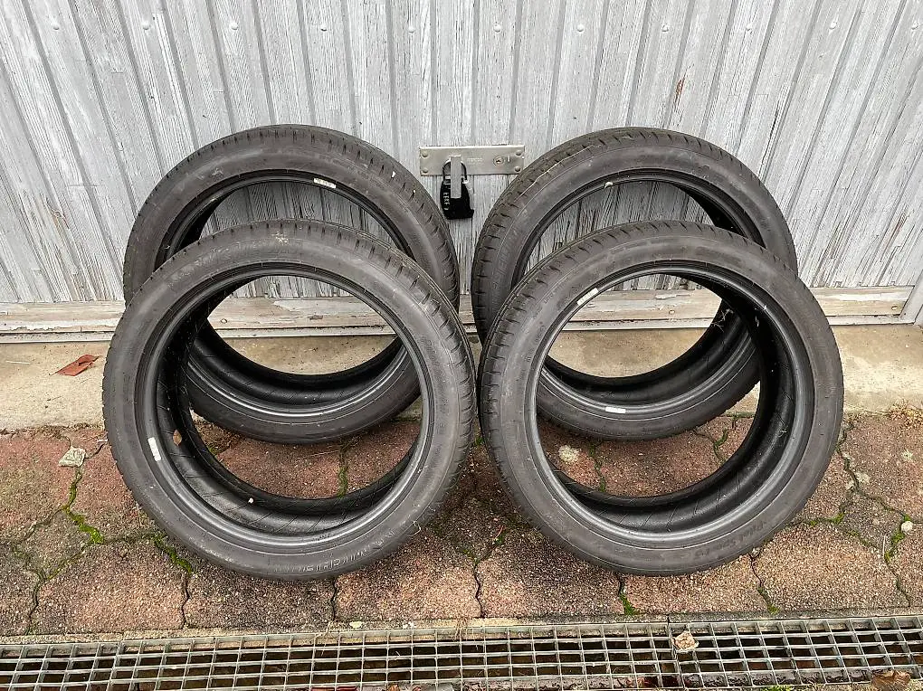 Sommerpneu Michelin 215/45 R18 94W 6mm