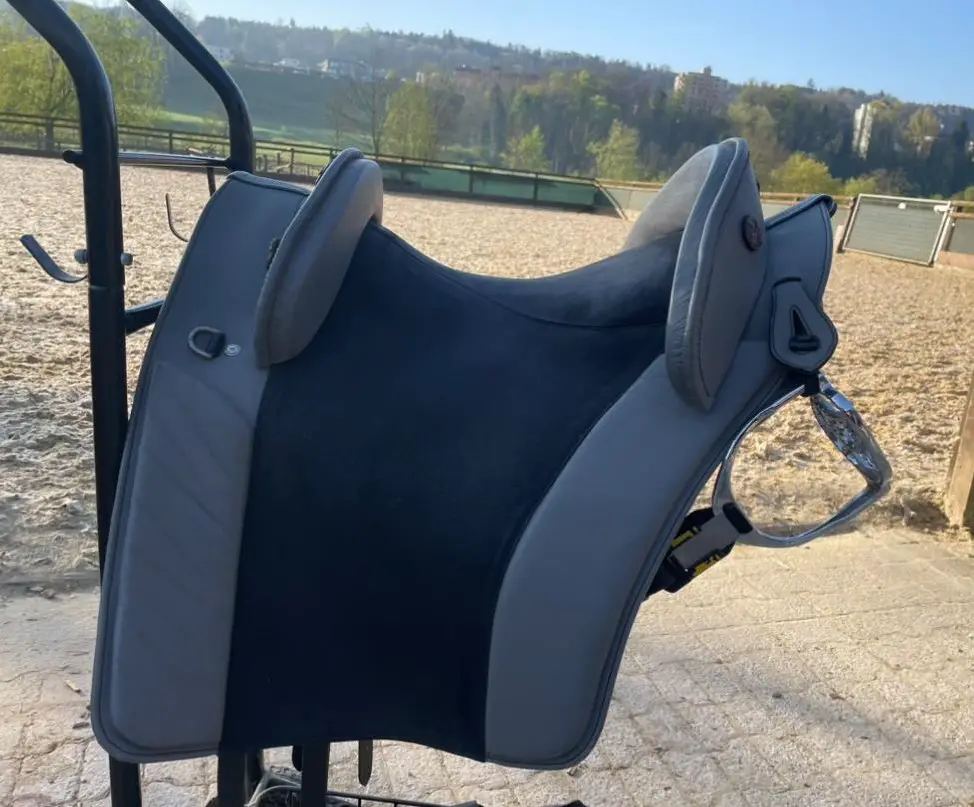 Barocksattel 17.5 Zoll zu verkaufen