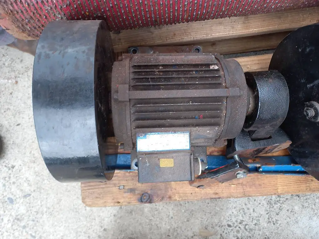 Rüttler, Vibrator Pellet / Holzschnitzel - Trichterrüttler