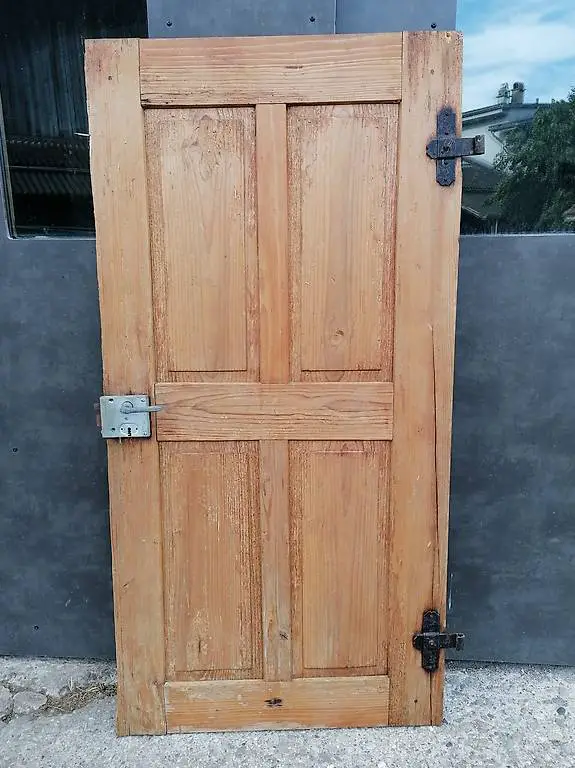 alte Türe für Dekoration