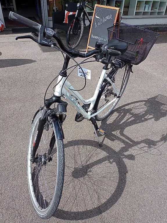 Weisses Velo / Fahrrad Tour de Suisse Cityline