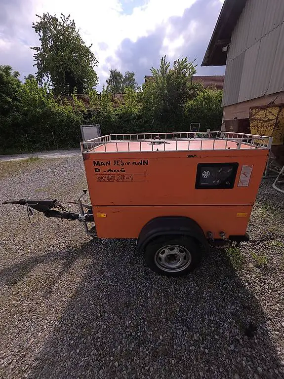 Baukopressor Demag guter Zustand läuft tip top 2180std