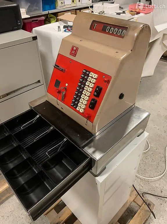 Registratore di cassa HUGIN anni 60-70