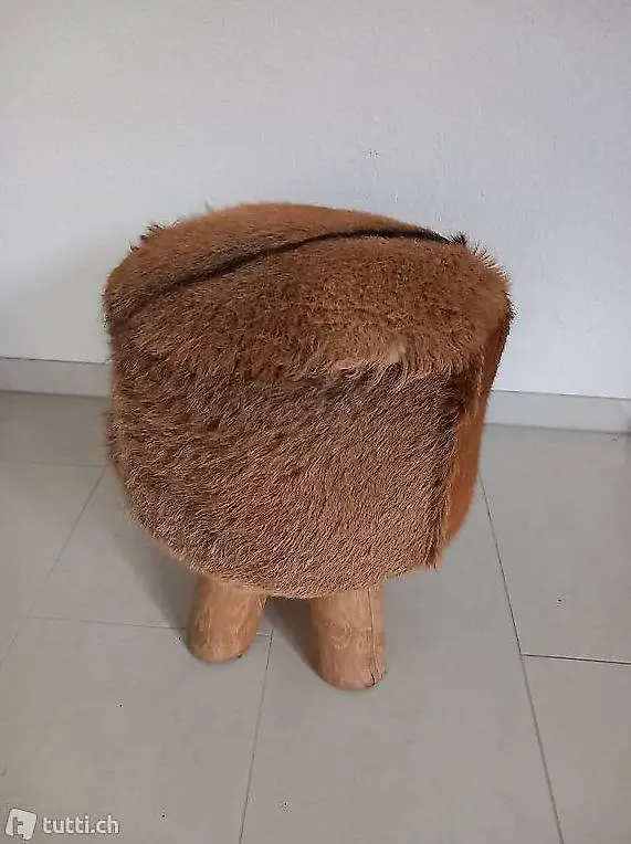 Wunderschöner Hocker Flintstone Kare Design Ziegenfell & Tea