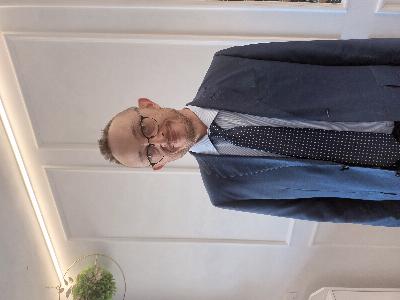 sto cercando una donna