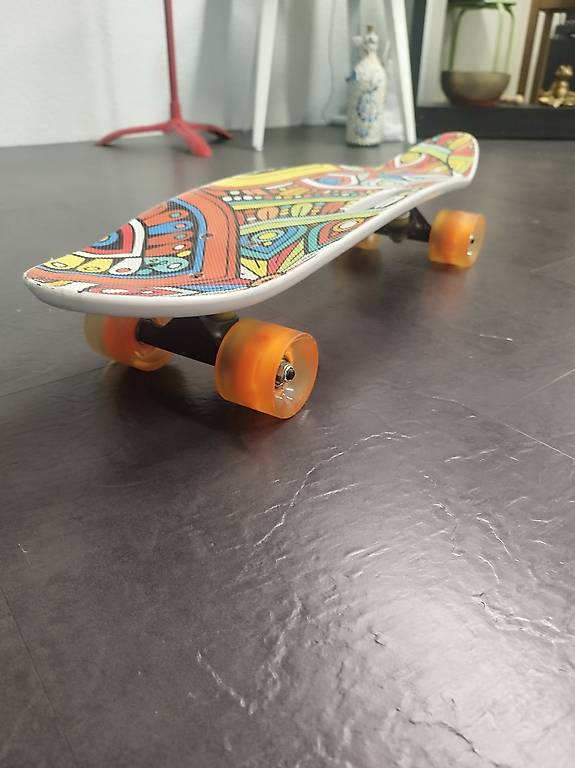 Skateboard mit LED Räder