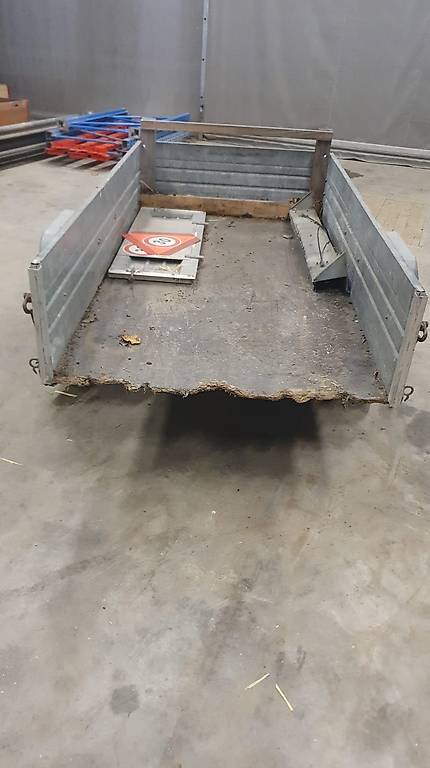 Autoanhänger zum Aufbereiten