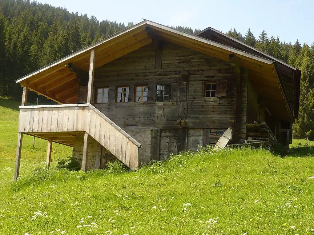 Gemütliches Vorsass zur Dauermiete