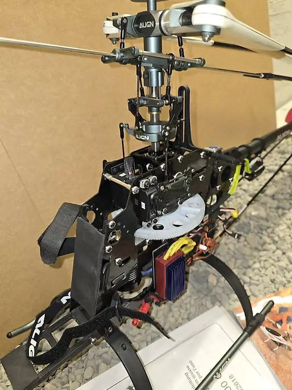 RC Helicopter Trex 600 CF