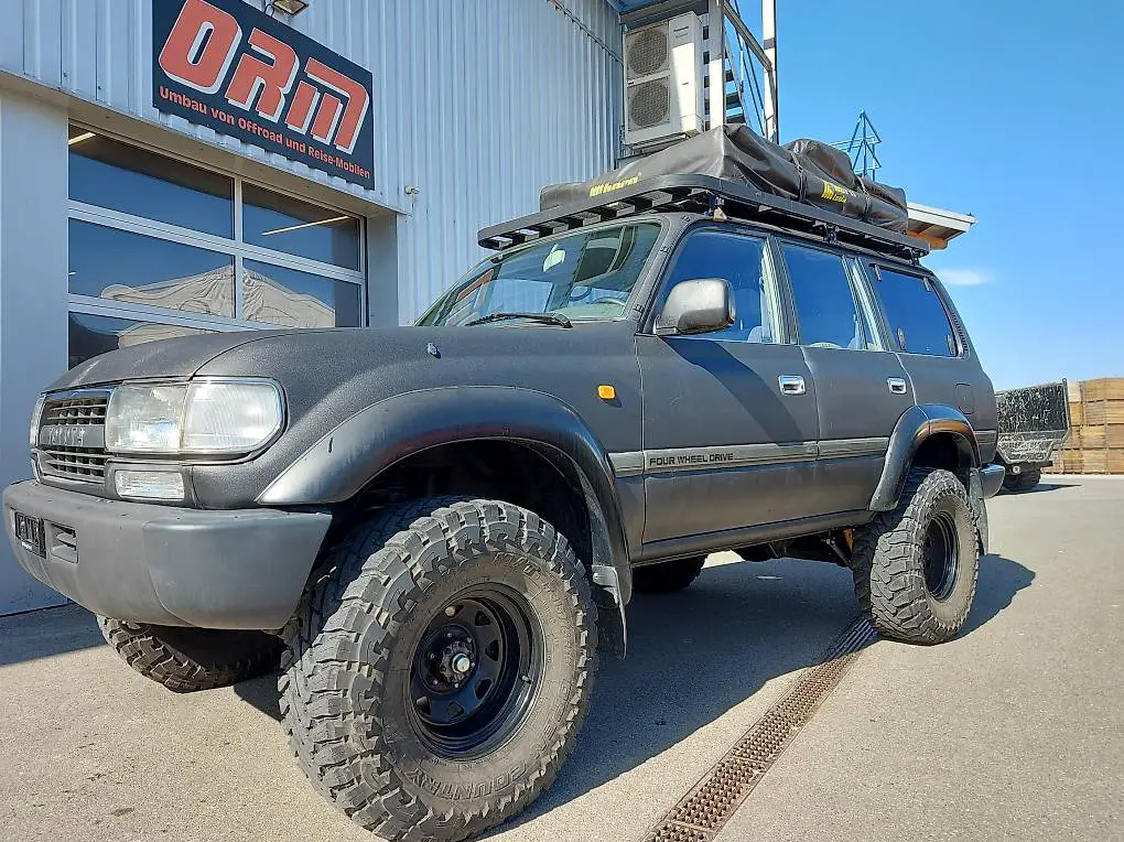 Toyota Land Cruiser FZJ80