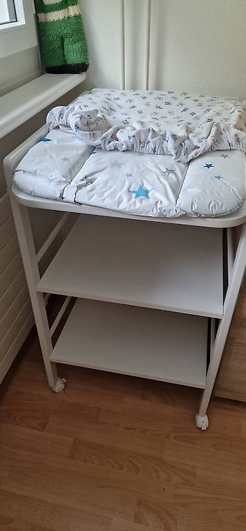 Wickelkommode mit Keilwickelauflage