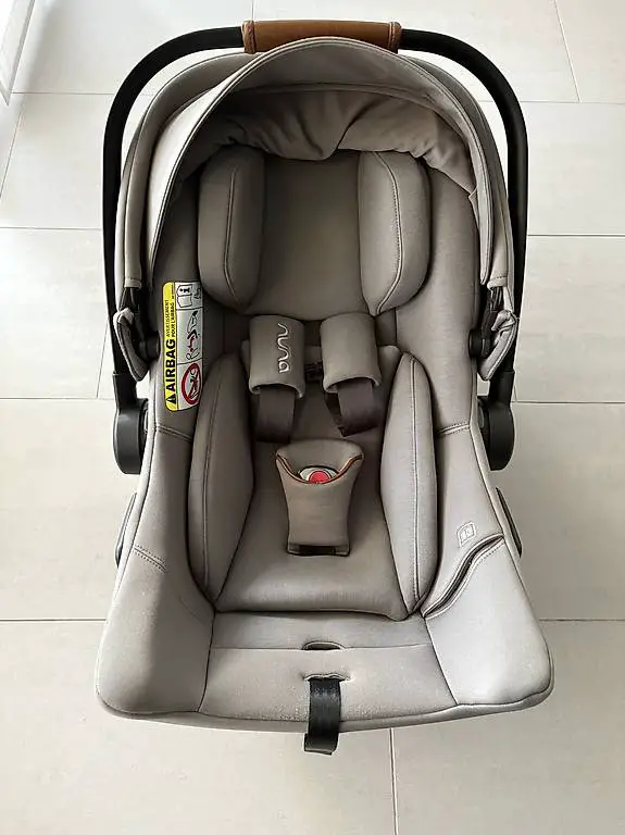 Kindersitz Nuna Pipa Urbn mit Garantie bis September 2025