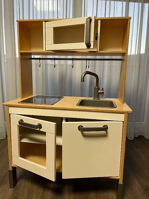 Ikea Kinderküche mit Zubehör