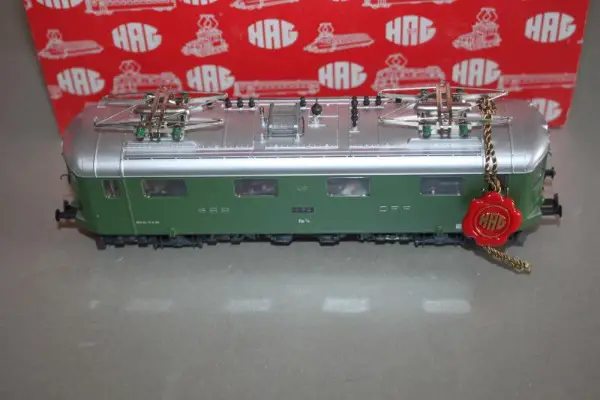 HAG Nr.235 Re 4/4 l Serie 1 lindengrün Wechselstrom
